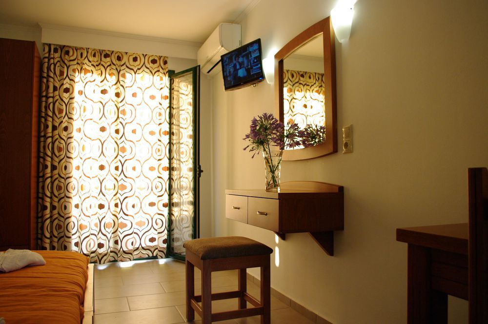 Manos Palace Bali  Kamer foto